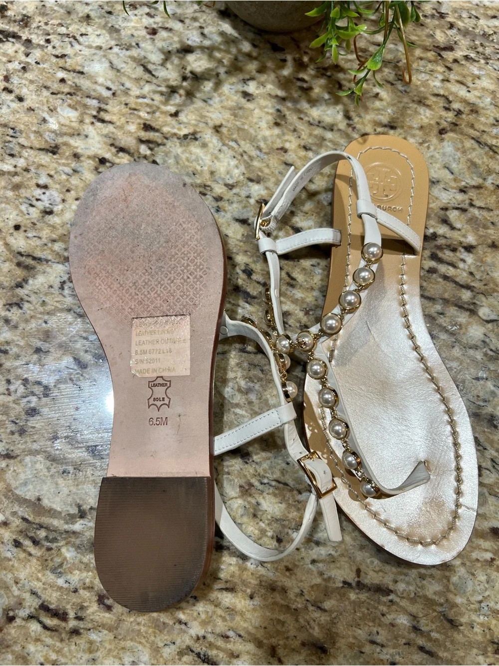 Tory Burch Emmy White Faux Pearl Leather T Strap Sandals 6.5M